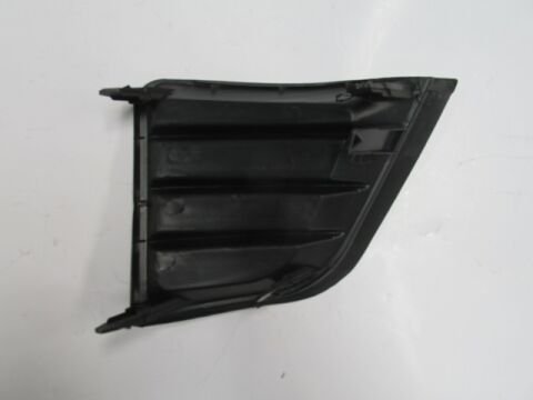 81481-02420 - Toyota Corolla- Nde180- 13/16; Sis Lamba Kapağı Sağ Siyah (Sis Deliksiz) (Tw)