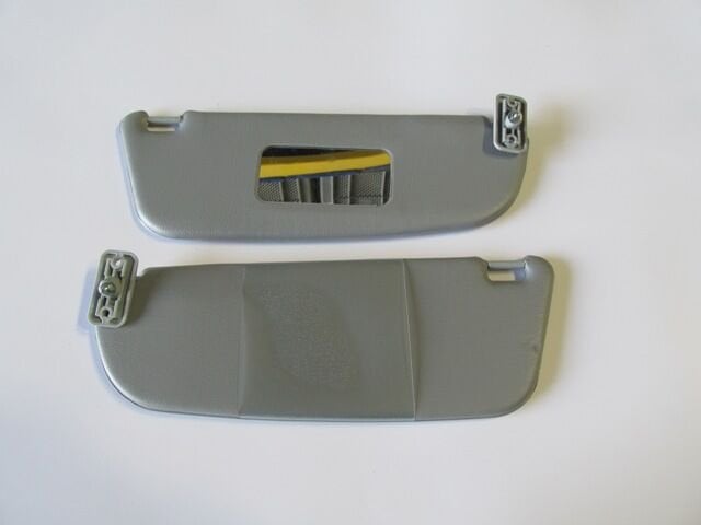 24409343 - Opel Corsa- C- 04/06; Güneşlik Sağ/Sol Set 2 Parça