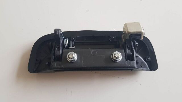 Hyundaı Porter Kamyonet- 96/05; Ön Kapı Dış Açma Kolu Sağ (iç Kısım Metal) - 82660-4B000