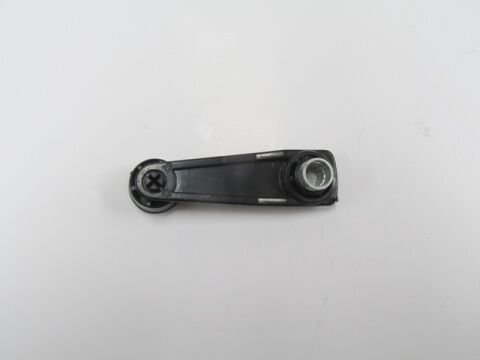 Mb105235 - Mıtsubıshı Canter- Fe304- 90/97; Cam Açma Kolu Siyah Kare Tip (Frezesi Demir) (Hushan)