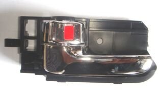 Toyota Corolla- Zze121- 02/06; Ön Kapı İç Açma Kolu Sol (elceği Nikelajlı) (hushan) - 69206-12200