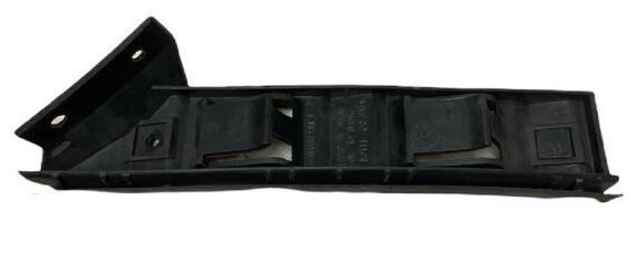 1M0807049B - Seat Toledo- 99/05; Ön Tampon Braketi Sol
