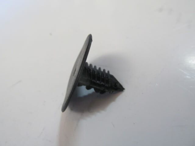 Unıversal Unıversal-; Çamurluk Davlumbaz Klipsi (renault/dacıa) - 7703077435