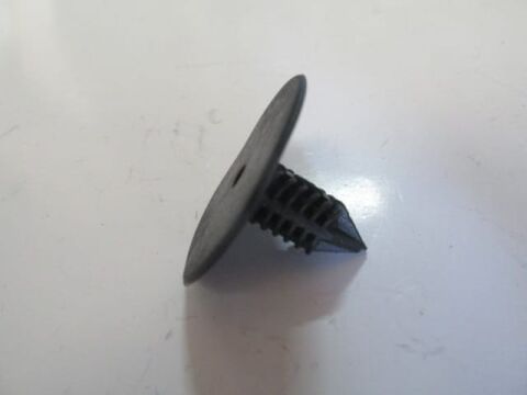 Unıversal Unıversal-; Çamurluk Davlumbaz Klipsi (renault/dacıa) (siyah) - 7703077225