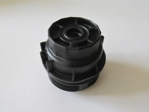 15650-33010 - Toyota Yarıs- 11/14; Motor Yağ Filtre Kapağı (D-4D Dizel) (Plastik)