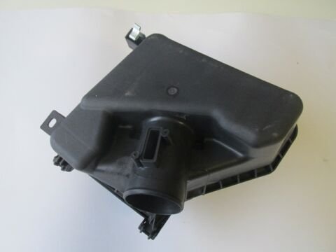 17701-0R020 - Toyota Corolla- Nde180- 13/18; Hava Filtre Kutusu (Kabini) (Dizel Tip)