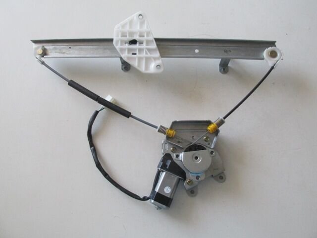 Mk488223 - Mıtsubıshı Canter- Fe515- 98/06; Ön Cam Krikosu Sol Elektrikli/Motorlu 2Fiş 12 Volt (Fe511)