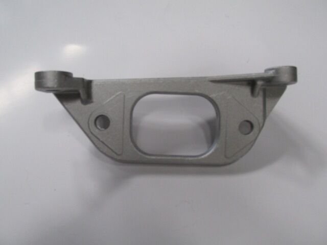 Renault Megane- 2- 03/09; Şanzuman Bağlantı Kulağı 1.4/1.6cc - 8200277212