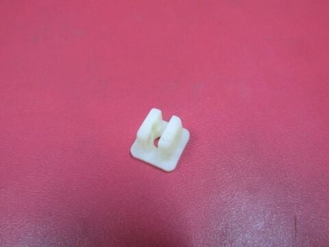 Unıversal Unıversal-; Far Klipsi B Tipi Tüm Araçlar İçin