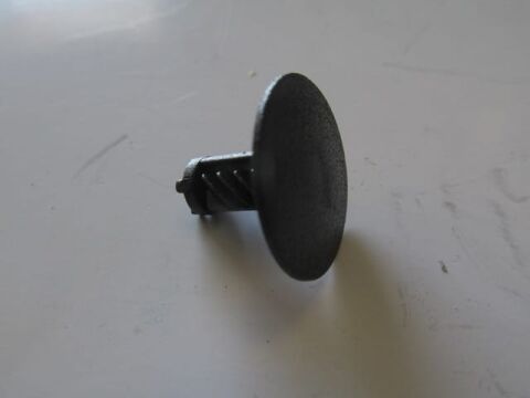 Unıversal Unıversal-; Motor Kaput İzolatör Klipsi (fıat) - 735452389