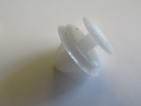 Unıversal Unıversal-; Kapı Döşeme Klipsi (clıo/kangoo) - 7703077469