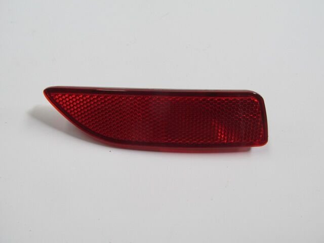 81910-02230 - Toyota Corolla- E150- 10/13; Arka Tampon Reflektörü Sağ Kırmızı