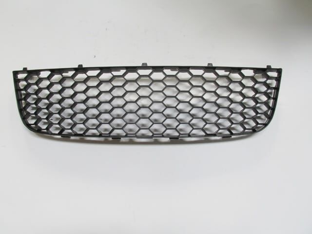 Volkswagen Jetta- 5- 06/10; Ön Tampon Panjuru Orta Siyah (gtı)(tüv) (tyg) - 1K0853677B9B9