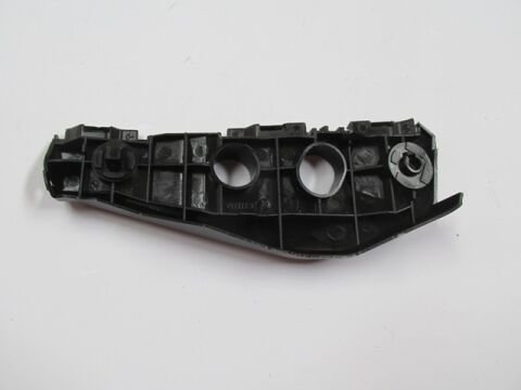 52116-12390 - Toyota Corolla- E150- 07/10; Ön Tampon İç Bağlantı Braketi Sol Plastik