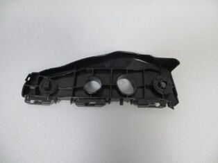 52115-12460 - Toyota Corolla- E150- 10/13; Ön Tampon İç Bağlantı Braketi Sağ Plastik