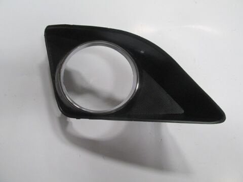 81481-12070 - Toyota Corolla- E150- 07/10; Sis Lamba Kapağı Sağ Sis Delikli/Nikelajlı (Casp)