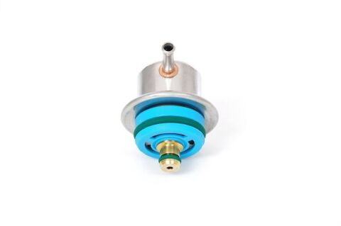 YAKIT BASINC REGULATORU BMW E30 E36 E46 E31 E34 M40 M42 M43