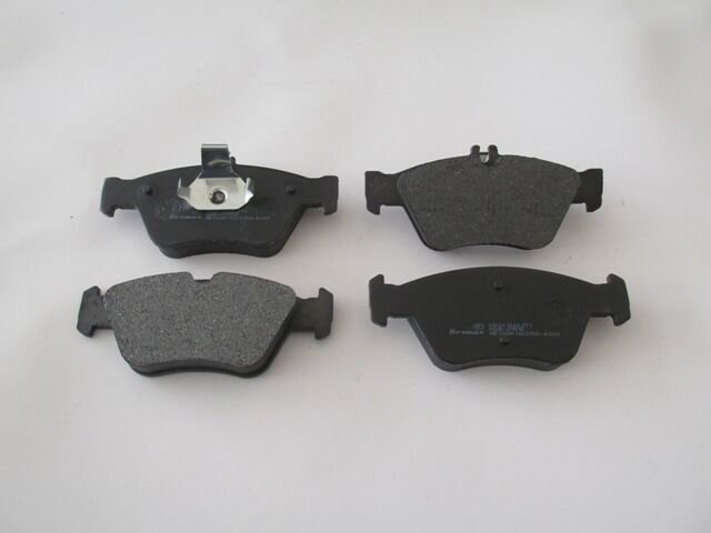 Mercedes C Class- W208- 98/99; Ön Fren Balatası (kablosuz)disk)150,2x66,3x18,5/151,2x60,8x18,5)brama - A0024204420