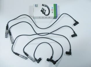 Mercedes 190- W201- 83/93; Buji Kablosu Takım (8v)(190-200-230 Kasa M102)1.8/2.0/2.3 Cc(yow Jung - 1021505418