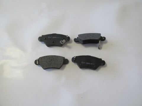 9195685 - Opel Corsa- C- 04/06; Arka Fren Balatası 1,4/1,7Cc (Disk) (104,9X42,7X16,5) (Bramax)