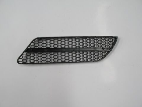 156075732 - Alfa Romeo 147- 05/09; Ön Tampon Panjuru Sağ Siyah (Çıtası Gümüş Gri) (Tyg)