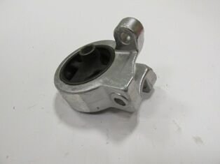 11210-41B05 - Nıssan Mıcra- K11- 93/97; Motor Takozu Triger Önü Sağ (Alüminyum) (Tenacıty)