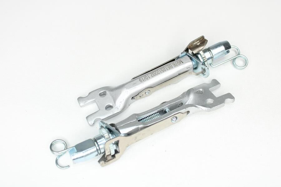 ARKA FREN GERGİ TAKIMI KANGO 7701208061