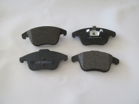 1566232 - Ford S Max- 07/09; Ön Fren Balatası (Disk) 1.6/1.8/.2.0Cc (156.4X72X19/155,2X66,7X20)(Bramax)