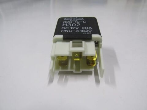 Unıversal Unıversal-; Role (5 Uçlu) Siyah (h302 Tipi)tüm Japon/kore Araçlar İçin - -