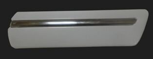 2106900282 - Mercedes E Class- W210- 00/02; Ön Çamurluk Bandı Sağ Beyaz (Nikelaj Kaplamalı) Nik/Beyaz (Tyg)