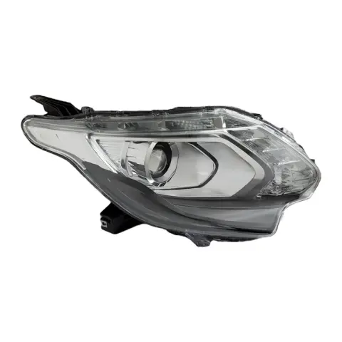 Mıtsubıshı Far L200 15-18 Sağ (Mercekli/Motorlu/Elektrikli)/(Far İçi Alt Parça Siyah)