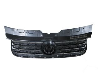 7H5853653 - Volkswagen Transporter- T5- 04/09; Ön Panjur Siyah (Caravelle Comfortline) (Tw)
