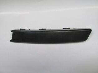 Volkswagen Passat- B6- 05/10; Ön Tampon Bandı Sol Siyah (tw) - 3C08076459B