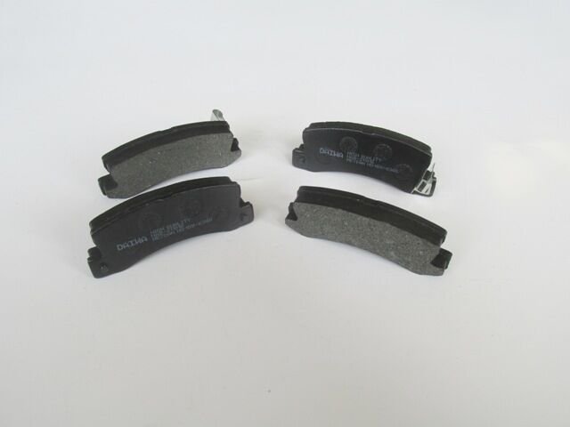 04466-20020 - Toyota Camry- 97/01; Arka Fren Balatası 2,2/3,0 (Disk) (107,6X35X15) (Daıwa)
