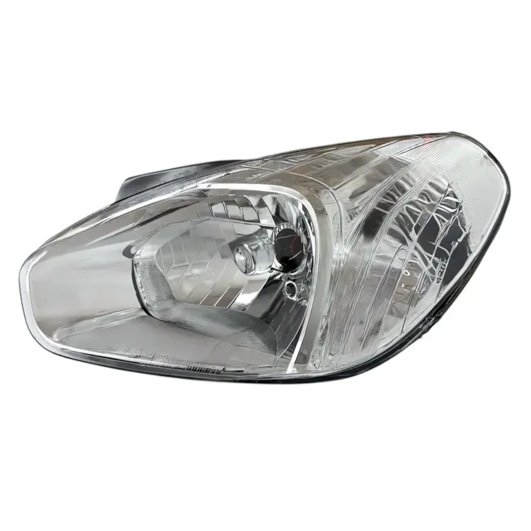 Hyundaı Far Accent Era 10-12 Sol (Beyaz Elektrikli)