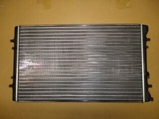 1J0121253P - Skoda Octavıa- 96/05; Su Radyatörü 1.6/1.8/1.8T/1.9 Tdı (Brazing) (647X388X22)(Manuel)Alm(Oris)