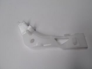 Mazda 6- Sd- 03/06; Ön Tampon Bağlantı Braketi Sağ Plastik (tw) - GJ6A-50-E11C