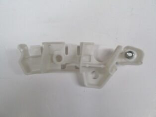620508228R - Renault Megane- 3- Hb- 14/15; Ön Tampon Bağlantı Braketi Sağ (Yan Kulağa Bağlanan) (Tw)