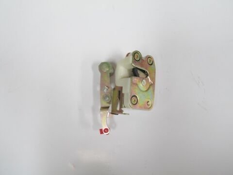 MB421085 - MITSUBISHI L300- MİNİBÜS- 88/09; ORTA KAPI KİLİDİ SOL (TYG)