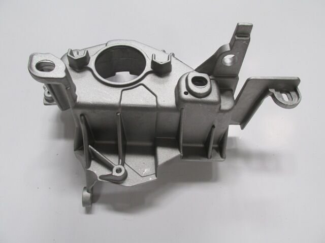 Renault Symbol- Thalıa- Sd- 09/12; Şanzuman Bağlantı Ayağı Sol 1.2/1.4 Cc 1.5 Dcı - 7700430825