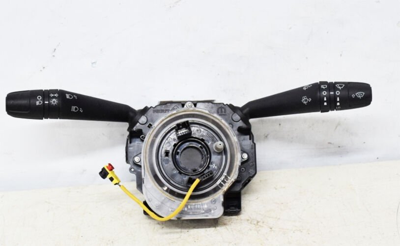 FAR SİNYAL SİLECEK KUMANDA KOLU FIAT EGEA HB SW 735637880-735667551-735720983-73567480-1735674801-735705133-735652902