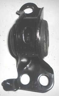 51395-Sr3-N02 - Honda Cıvıc- Sd/Hb- 92/95; Ön Alt Tabla Takozu Sağ (Burçlu) (Tenacıty)