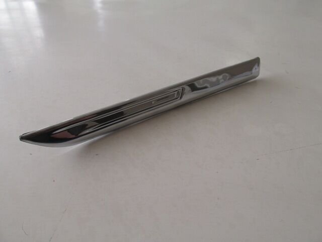 Renault Megane- 4- Sd- 21/24; Ön Çamurluk Çıtası Nikelajlı Sol - 990430979R