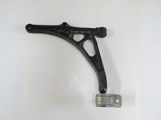 Peugeot 405- 92/96; Ön Alt Tabla Sol Burçlu/takozlu (salıncak) (sh) - 3521.76