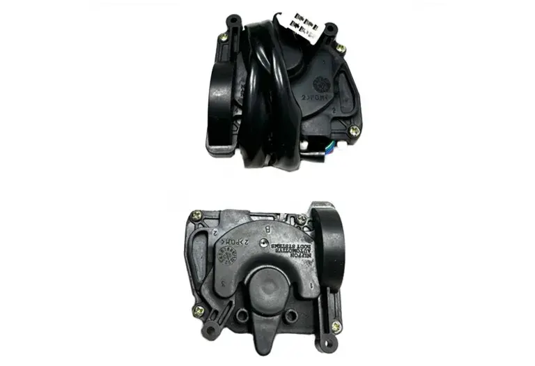 Mazda Otomatik Merkezi Kilit 323 98-01 Ön Sağ