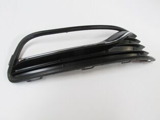 6C0854662C - Volkswagen Polo- 6- 14/17; Sis Lamba Kapağı Sağ Sis Delikli/Nikelaj Çıtalı (Tw)