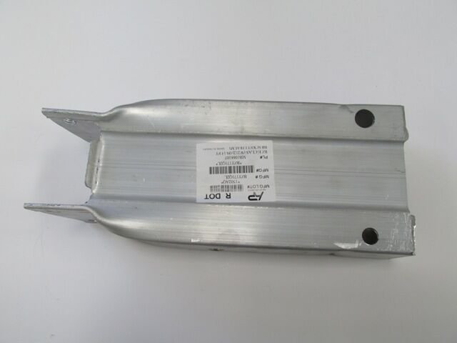 2126200595 - Mercedes E Class- W212- 10/12; Ön Tampon Braketi Sol (Alüminyum) (Tw)