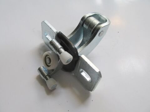9033.K1 - Peugeot Boxer- 94/02; Sürgülü Kapı Orta Ray Bağlantısı Sağ