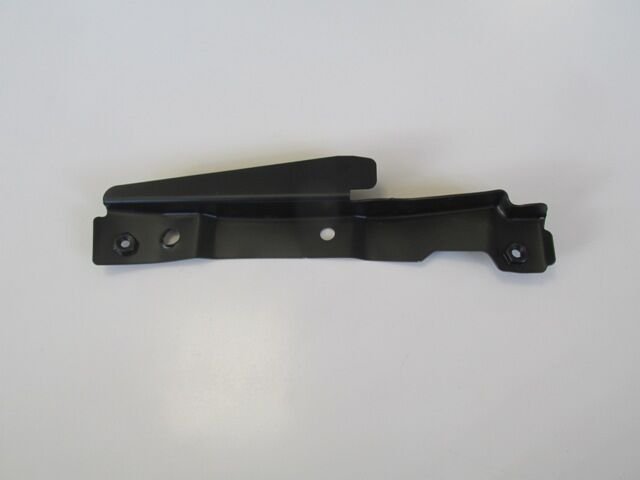 71142-S01-A00Zz - Honda Cıvıc- Sd/Hb- 96/98; Ön Tampon Braketi Sağ (Şasi Uç Demirine Bağlanan) (Eagle Body)