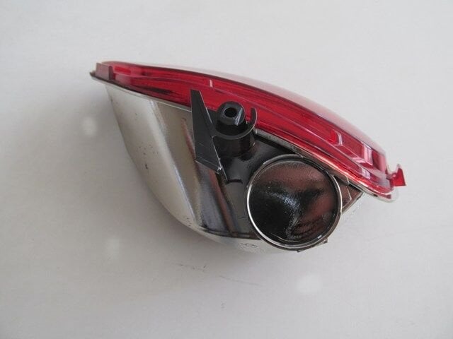 Renault Talıant- 21/24; Arka Tampon Reflektörü Sağ Kırmızı (mars) - 265605279R